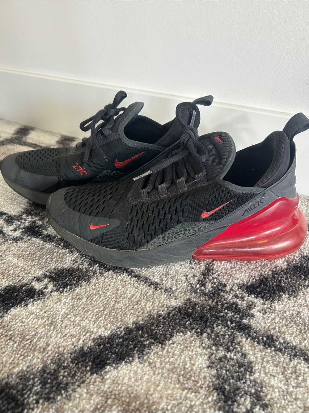 Kids Nike 270 Black and Red Athletic Sneakers